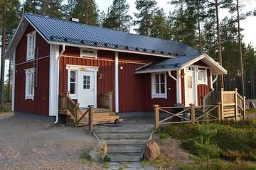 Фотографии Шале Ahmalammen mökkikylä г. Kauhajoki (Финляндия) №1 Фото Шале Ahmalammen mökkikylä г. Kauhajoki 1
